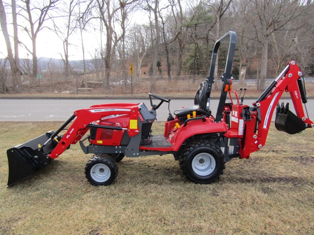 2020 Massey Ferguson GC1723E Tractor / Loader / Backhoe 4WD